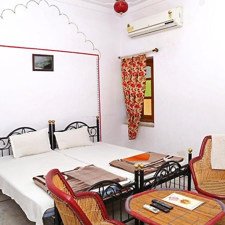 Hotel Ishwar Palace Udajpur Zewnętrze zdjęcie